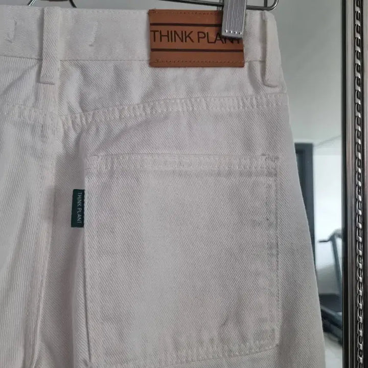 [BUNJANG] Thinkplant White Bootcut Denim Pants / 띵크플랜트 화이트 부츠컷 데님 팬츠 S
