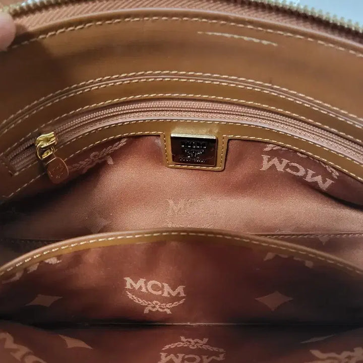 [BUNJANG] MCM Visetos Brown Chain Shoulder Bag / MCM 비세토스 브라운 체인 숄더백(정품