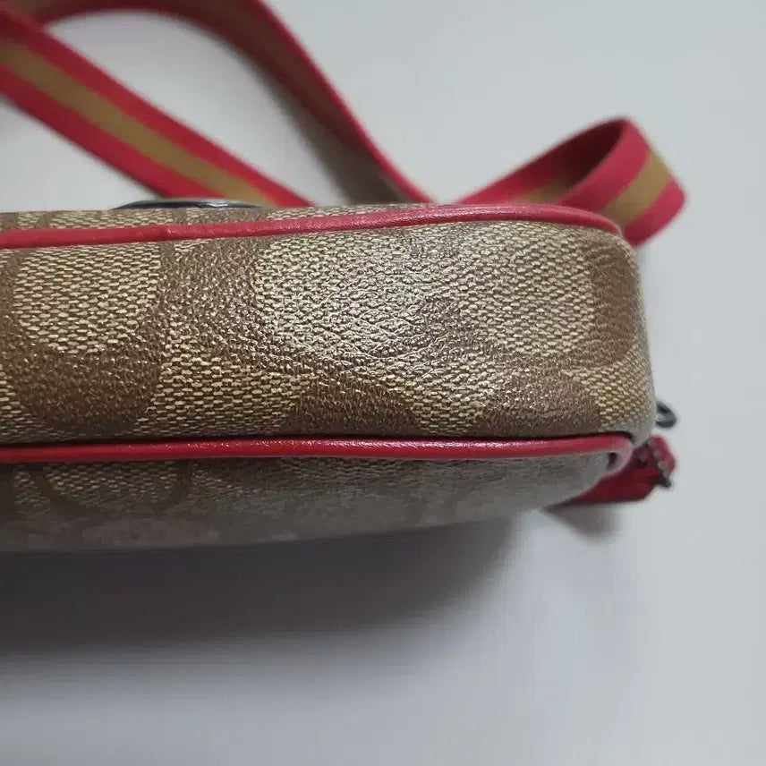 [BUNJANG] Coach Signature Patch Mini Crossbody Bag / 코치 시그니처 패치미니 크로스백