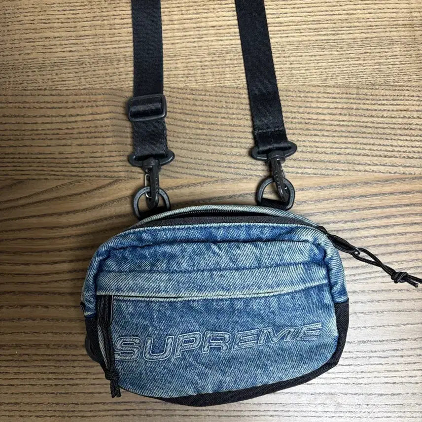 [BUNJANG] Supreme Mini Denim Shoulder Bag / 슈프림 미니 데님 숄더백