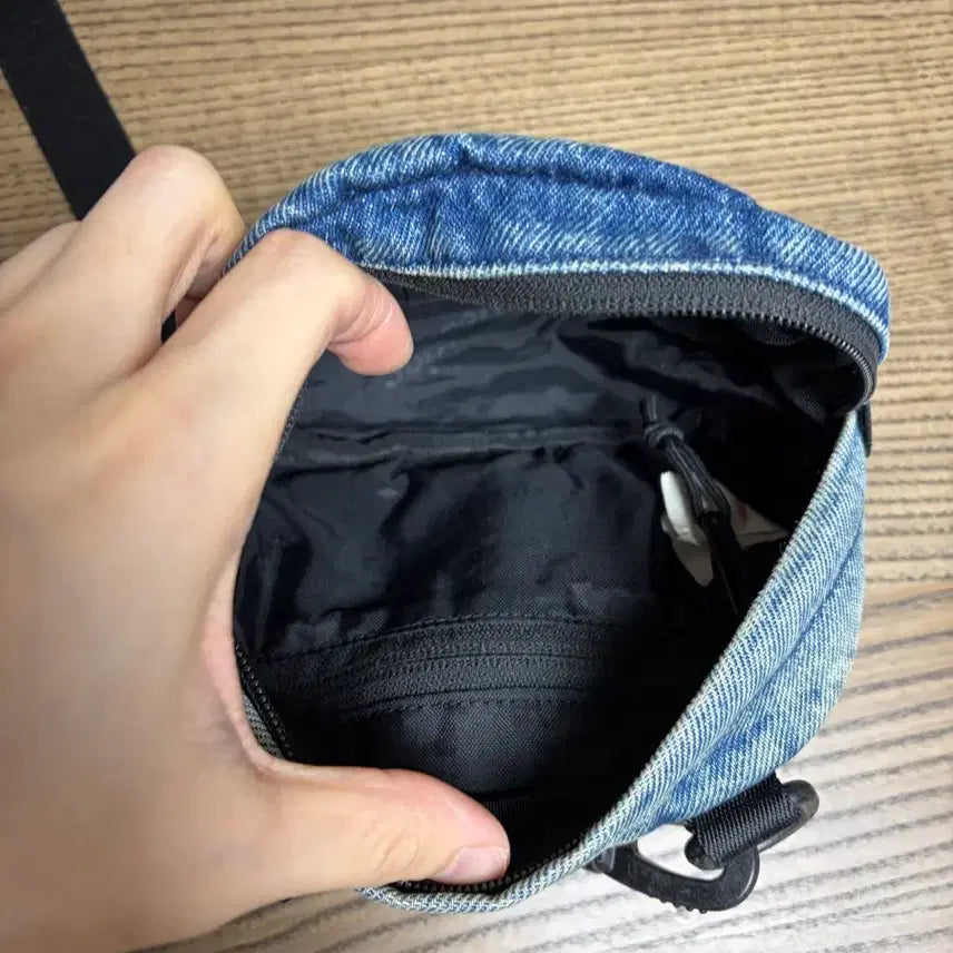 [BUNJANG] Supreme Mini Denim Shoulder Bag / 슈프림 미니 데님 숄더백