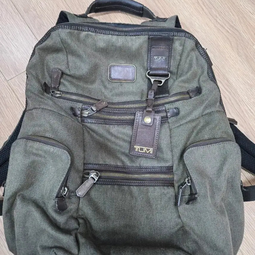 [BUNJANG] TUMI Backpack Khaki / TUMI 투미 백팩 카키색