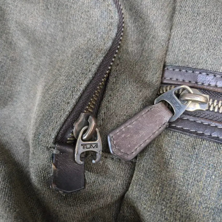 [BUNJANG] TUMI Backpack Khaki / TUMI 투미 백팩 카키색