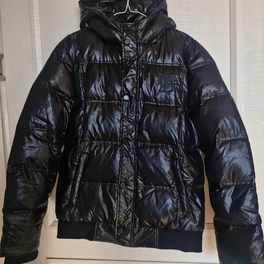 [BUNJANG] MLB Black Padded Jacket 100 / MLB 블랙 패딩 100