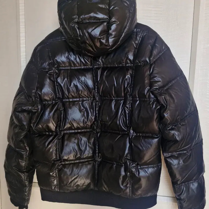 [BUNJANG] MLB Black Padded Jacket 100 / MLB 블랙 패딩 100