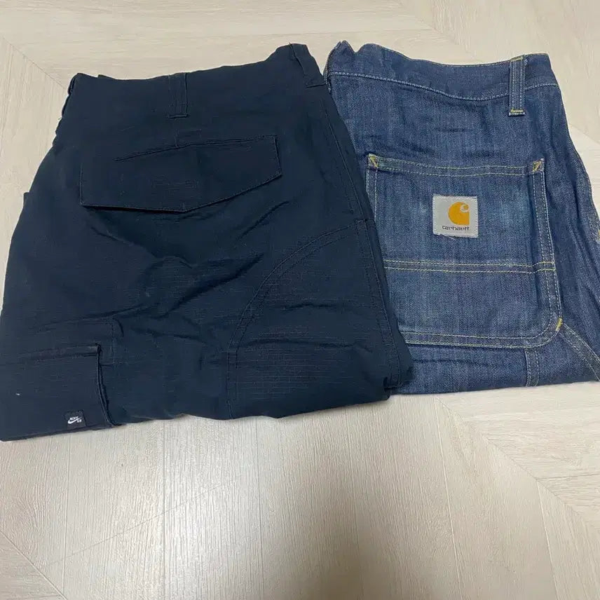 [BUNJANG] Nike & Carhartt Shorts (Size 32, Bundle Set) / (일괄) 나이키,칼하트반바지 32 2장