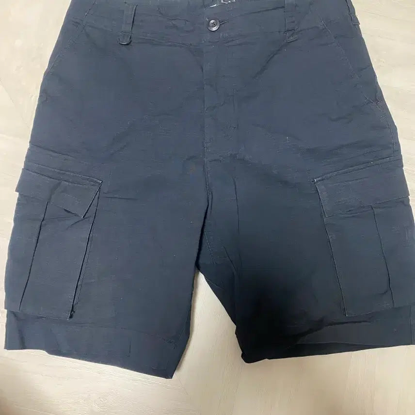 [BUNJANG] Nike & Carhartt Shorts (Size 32, Bundle Set) / (일괄) 나이키,칼하트반바지 32 2장