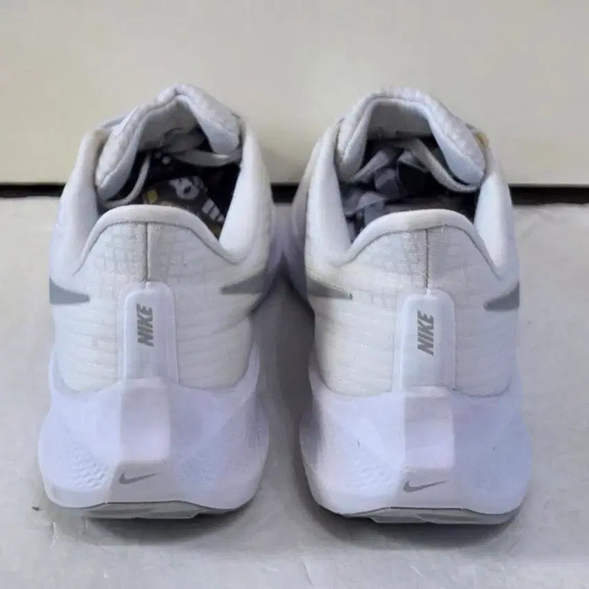 [BUNJANG] Nike Air Zoom Pegasus 39 Running Shoes / [245] 나이키 에어줌 페가수스39 화이트퓨어플래티넘ㅡ단종매물,최저가