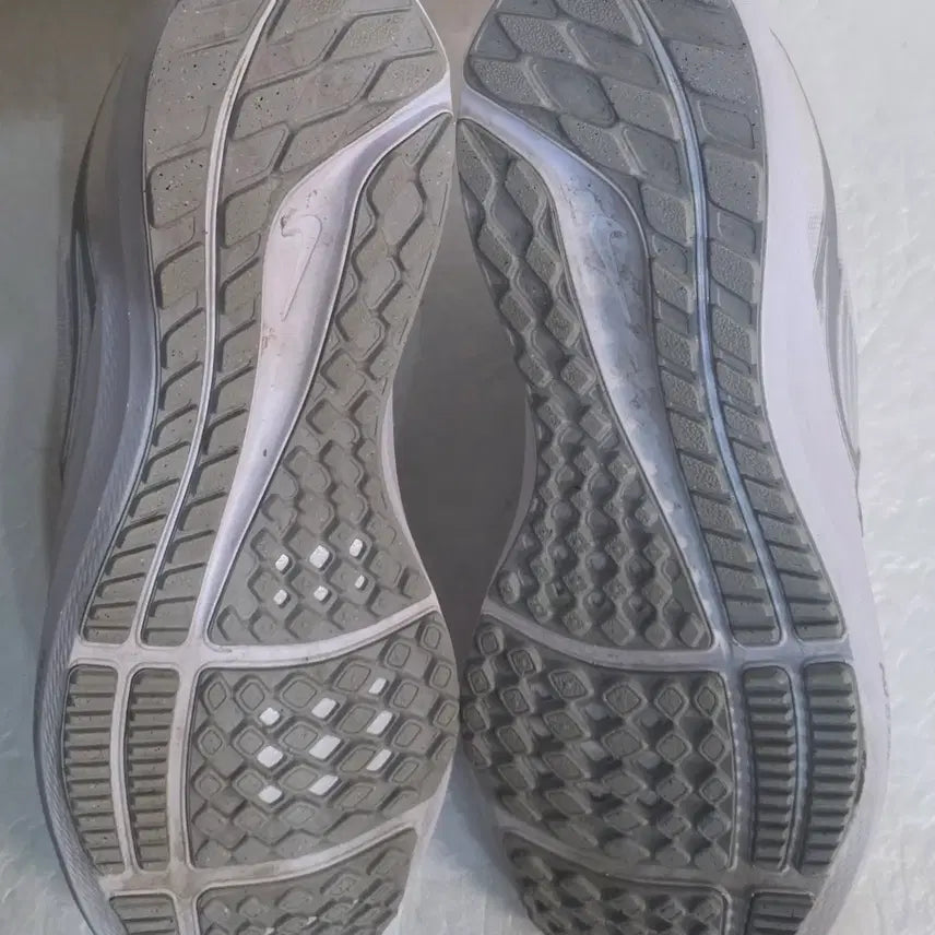 [BUNJANG] Nike Air Zoom Pegasus 39 Running Shoes / [245] 나이키 에어줌 페가수스39 화이트퓨어플래티넘ㅡ단종매물,최저가