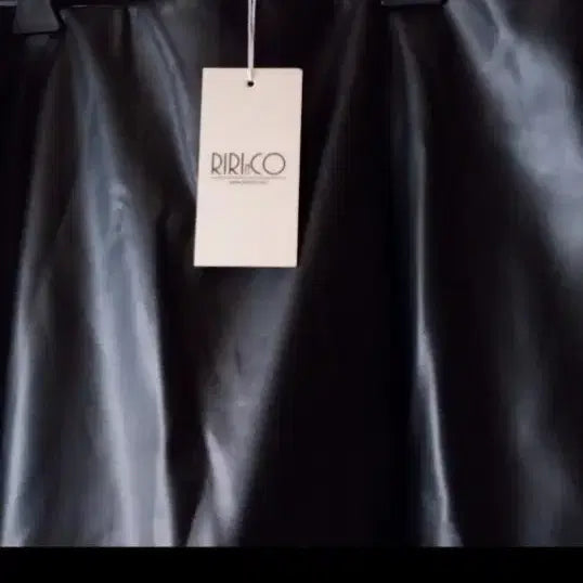 [BUNJANG] Lirico Black Leather Skirt / 리리코 블랙 레더 스커트