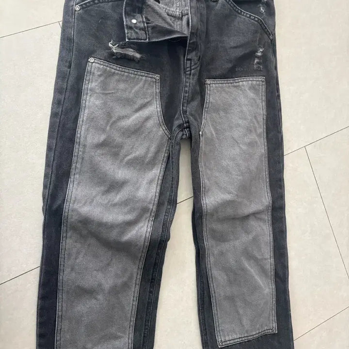 [BUNJANG] Acme De La Vie ADLV Patch Black Denim Jeans / 아크메드라비 아딜리 ADLV 패치 블랙 데님2