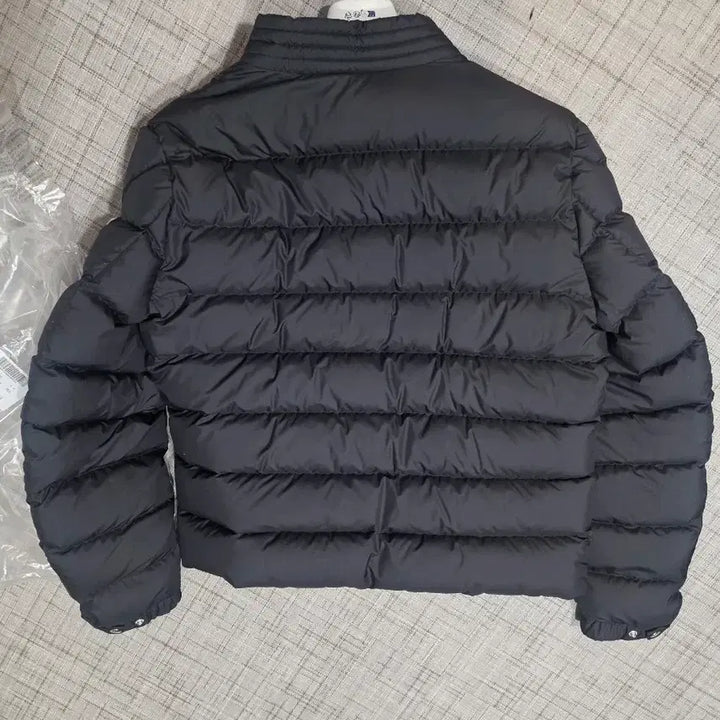 [BUNJANG] Moncler Suilre Padded Jacket / 몽클레어 수이레 패딩 1회 착용