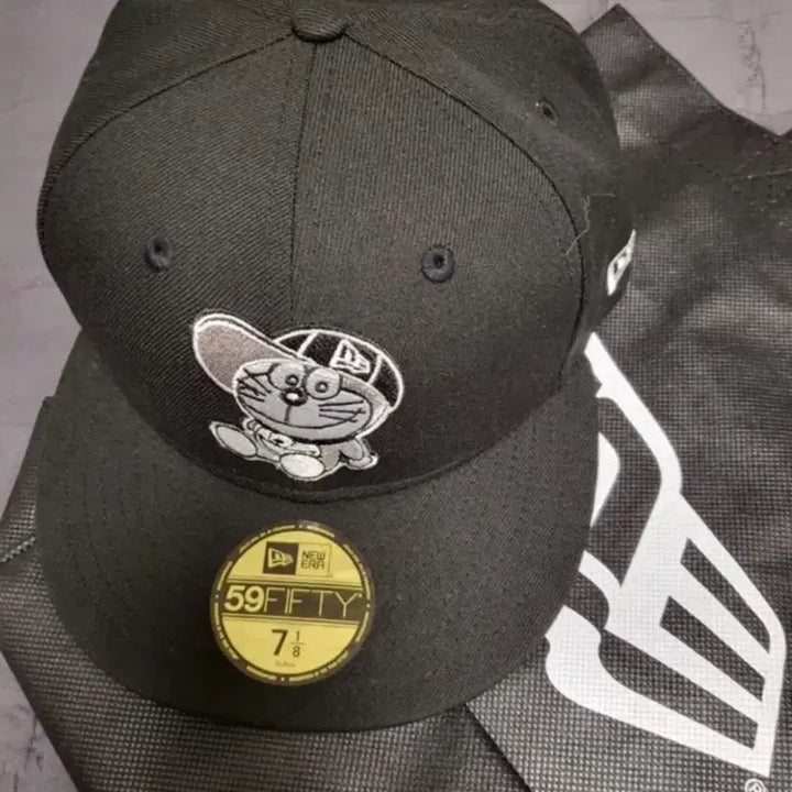 [BUNJANG] New Era Doraemon 59Fifty Black Cap / 뉴에라 도라에몽 59fifty 블랙 7 1/8