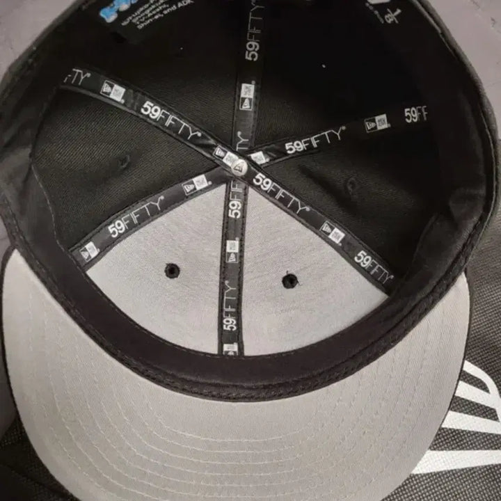 [BUNJANG] New Era Doraemon 59Fifty Black Cap / 뉴에라 도라에몽 59fifty 블랙 7 1/8