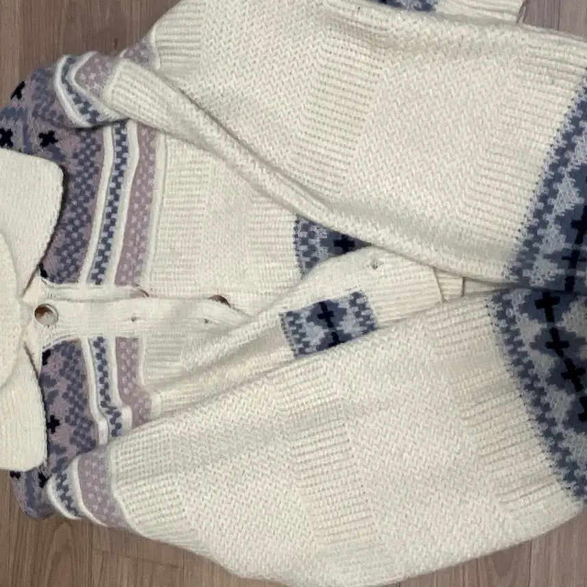 [BUNJANG] Andmore Knit Cardigan Ivory / 앤드모어 니트 가디건 아이보리 노르딕 에이블리 판매 지그재그 옷정리