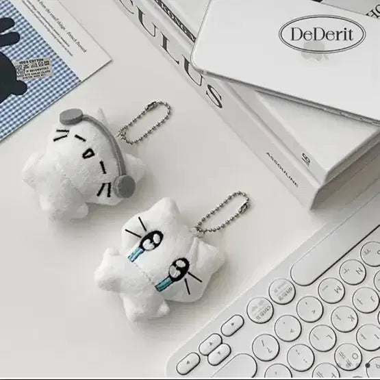 [BUNJANG] Tear Cat Plush Keyring / 눈물 고양이 인형 키링