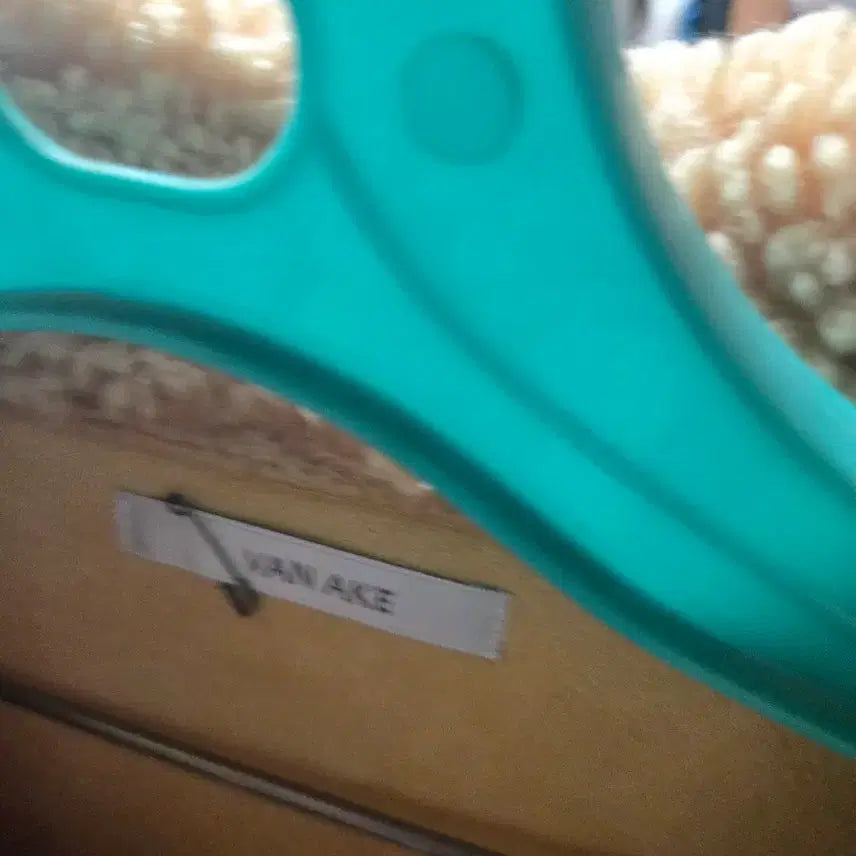 [BUNJANG] YANAKI Puffy Jacket / YANAKI 연한황토 뽀글이 자켓