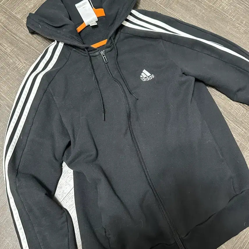 [BUNJANG] Adidas Exchange / 에이블리 브랜드 아디다스 교신 뒷장많음