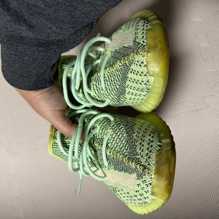 [BUNJANG] Adidas Yeezy Boost 350 V2 Isreal / 아디다스 이지부스트350 V2 이즈릴