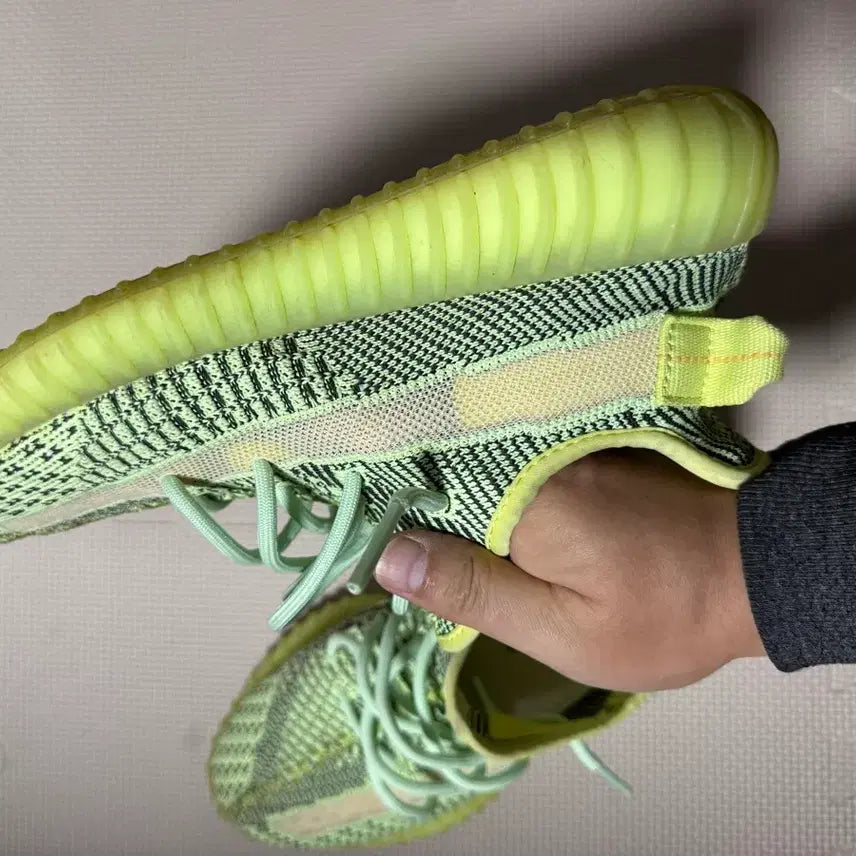[BUNJANG] Adidas Yeezy Boost 350 V2 Isreal / 아디다스 이지부스트350 V2 이즈릴