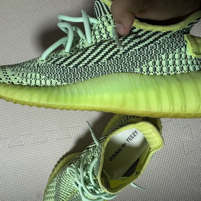 [BUNJANG] Adidas Yeezy Boost 350 V2 Isreal / 아디다스 이지부스트350 V2 이즈릴