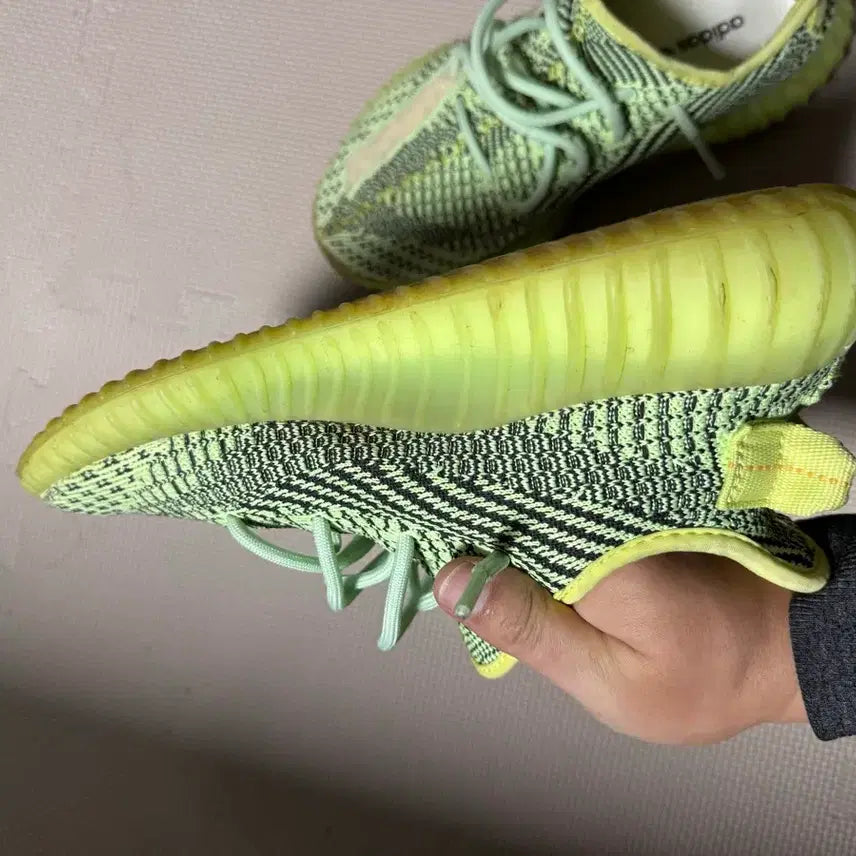 [BUNJANG] Adidas Yeezy Boost 350 V2 Isreal / 아디다스 이지부스트350 V2 이즈릴