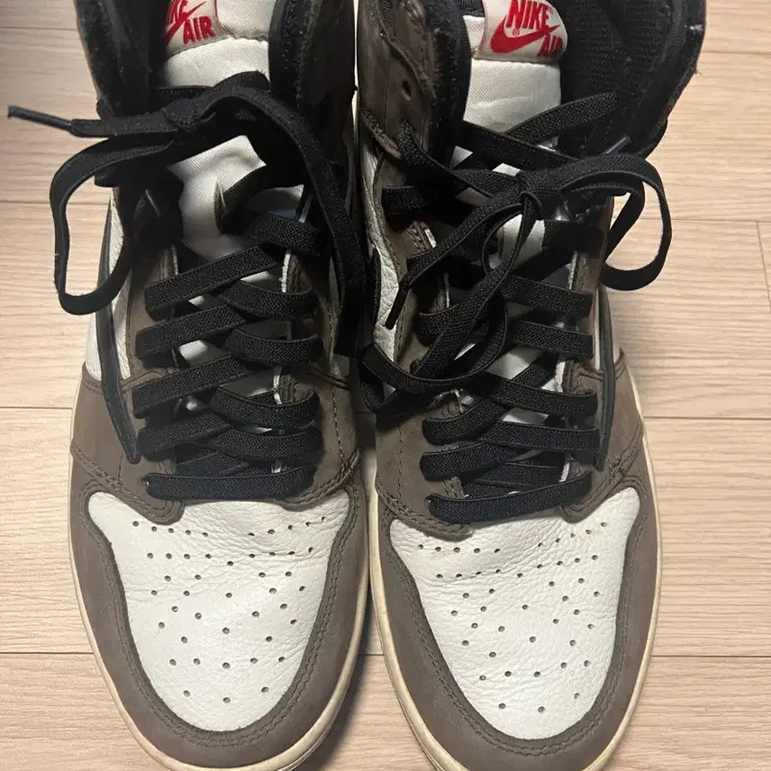 [BUNJANG] Jordan 1 Travis Scott OG / [285]조던1 트레비스 스캇 OG