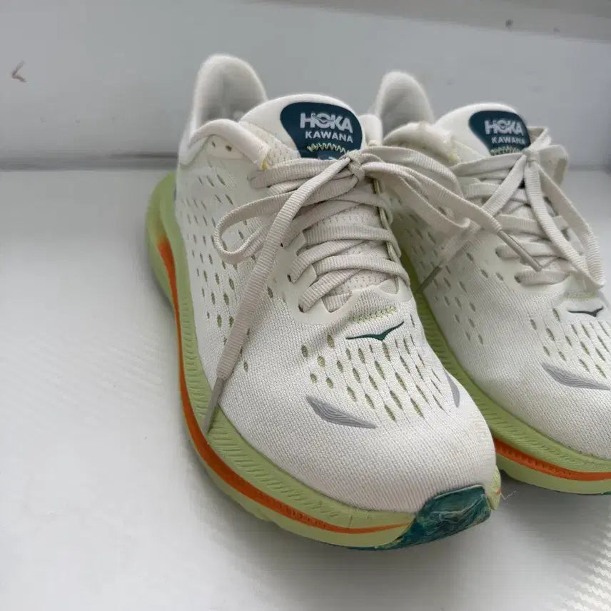[BUNJANG] Hoka Kawana White Sneakers 230 / 정품) 호카 카와나 화이트 운동화 230