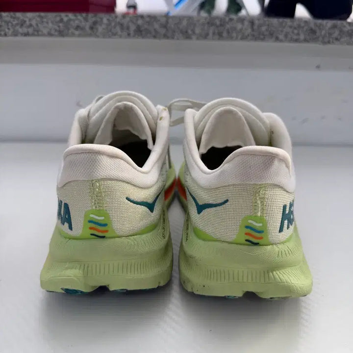 [BUNJANG] Hoka Kawana White Sneakers 230 / 정품) 호카 카와나 화이트 운동화 230