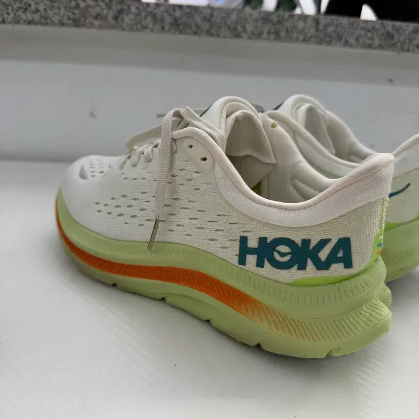 [BUNJANG] Hoka Kawana White Sneakers 230 / 정품) 호카 카와나 화이트 운동화 230
