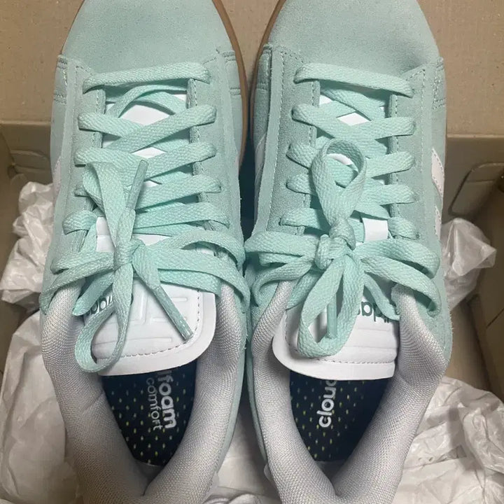 [BUNJANG] Adidas Sneakers 235 Triangle Material Shoes / 아디다스 운동화 235 판매(새상품)