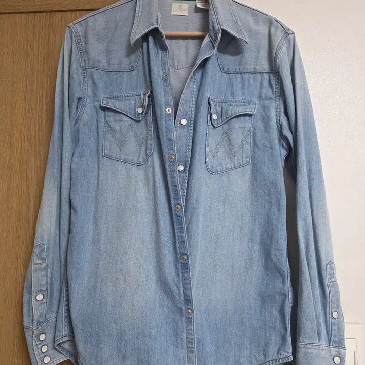 [SOLD OUT] [M] 와코마리아 x 랭글러 웨스턴 데님 셔츠