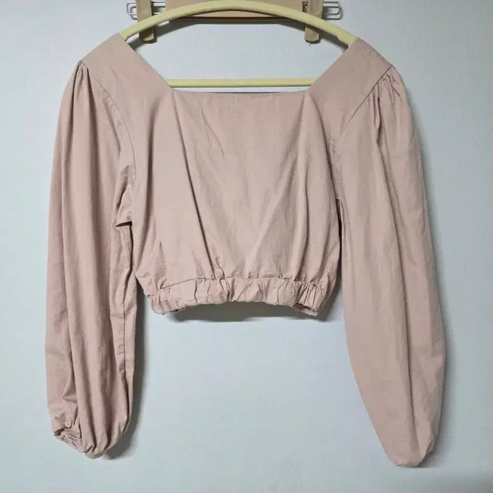 [BUNJANG] Pink Shirring Crop Long Sleeve Blouse / 핑크 셔링 크롭 긴팔 블라우스