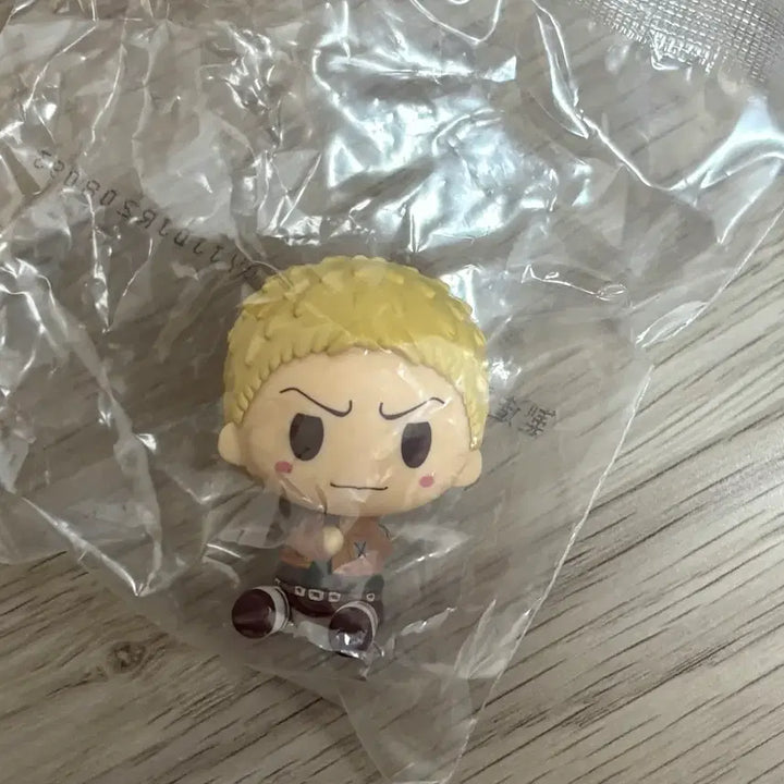 [BUNJANG] Attack on Titan Reiner Ichiban Kuji Figure / 진격의 거인 이치방쿠지 라이너 피규어