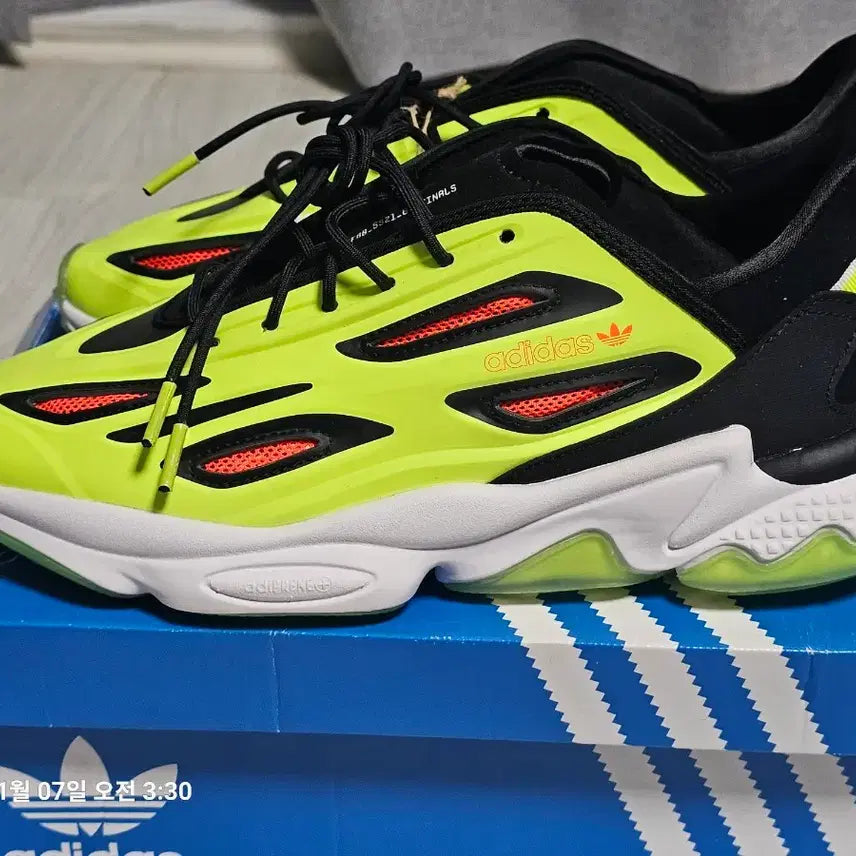 [BUNJANG] Adidas Ozweego Celox Sneakers / 아디다스 오즈위고 셀록스 260 사이즈 새제품