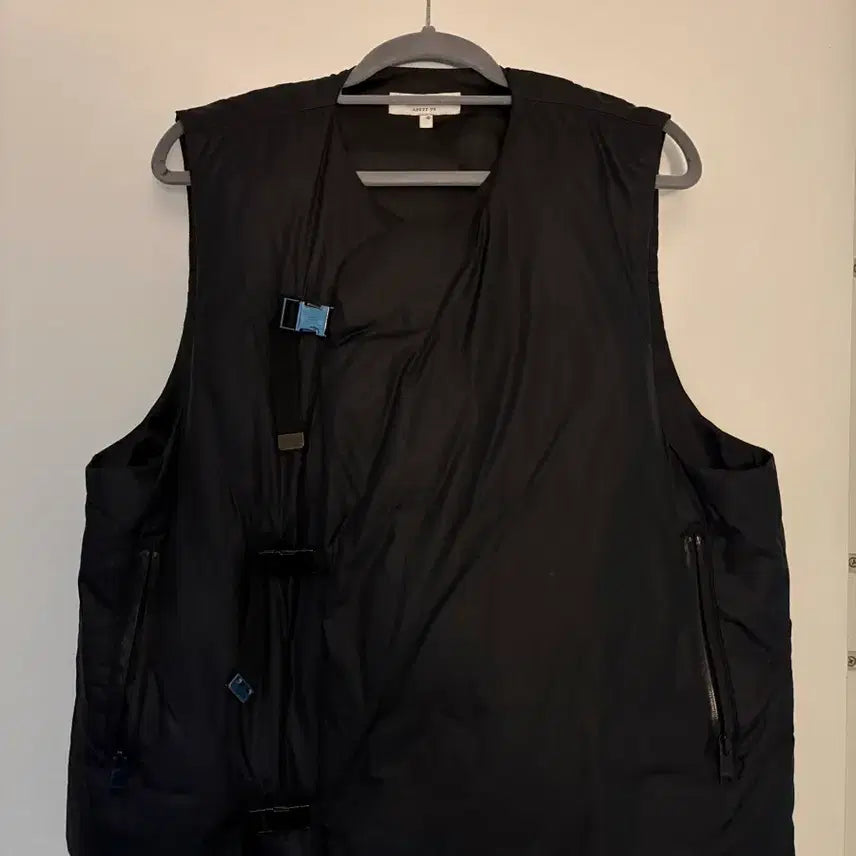 [BUNJANG] Artifact Puffer Vest / 아트이프액츠 패딩푸퍼 조끼