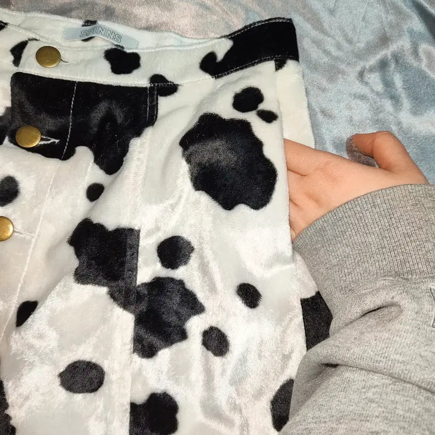 [BUNJANG] Y2K SPINNS Cow Pattern Mini Skirt / [중고/택포]Y2K 키치 갸루 카우패턴 SPINNS 퍼 미니스커트