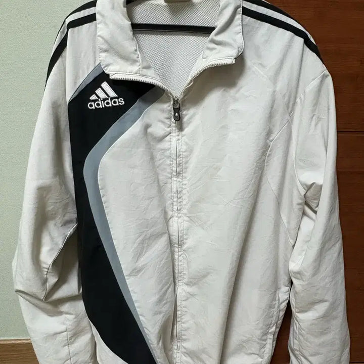[BUNJANG] Adidas White Windbreaker Jacket / 아디다스 화이트 바람막이 자켓