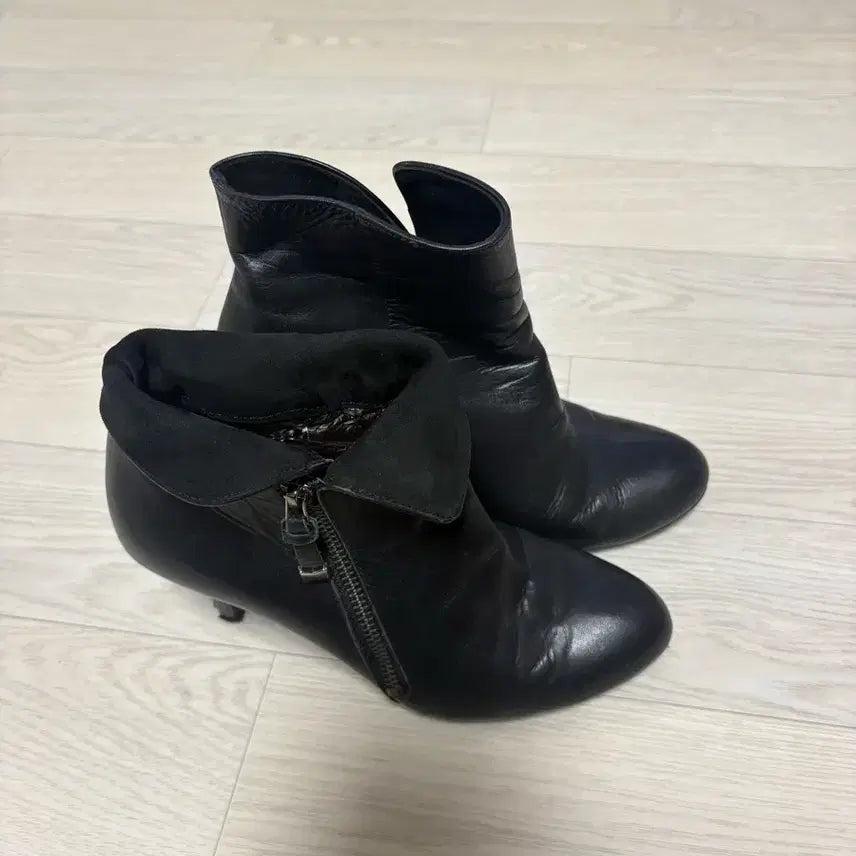 [BUNJANG] Kissa Leather Ankle Boots 235 / Kissa 가죽앵클부츠 235