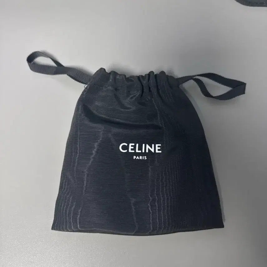 [BUNJANG] Celine Triomphe Card Wallet / 셀린느 트리옹프 카드지갑(미사용)