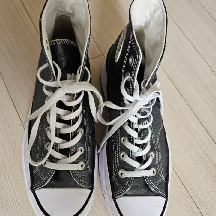 [BUNJANG] Converse Run Star Hike Hi Metallic Black Sneakers / [270] 컨버스 런스타 하이크 하이 메탈릭 클래식 블랙