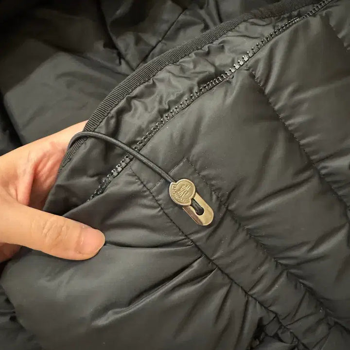 [BUNJANG] Moncler Markeke Short Padded Jacket Black Size 3 / 몽클레어 마크케 숏패딩 블랙 3사이즈