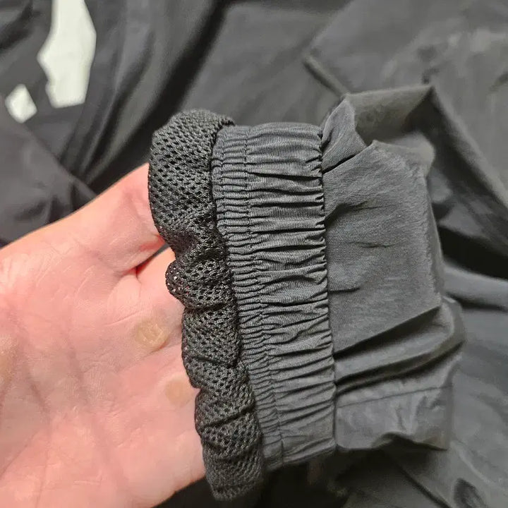 [BUNJANG] Reebok Vector Windbreaker Jacket / 리복 벡터 바람막이