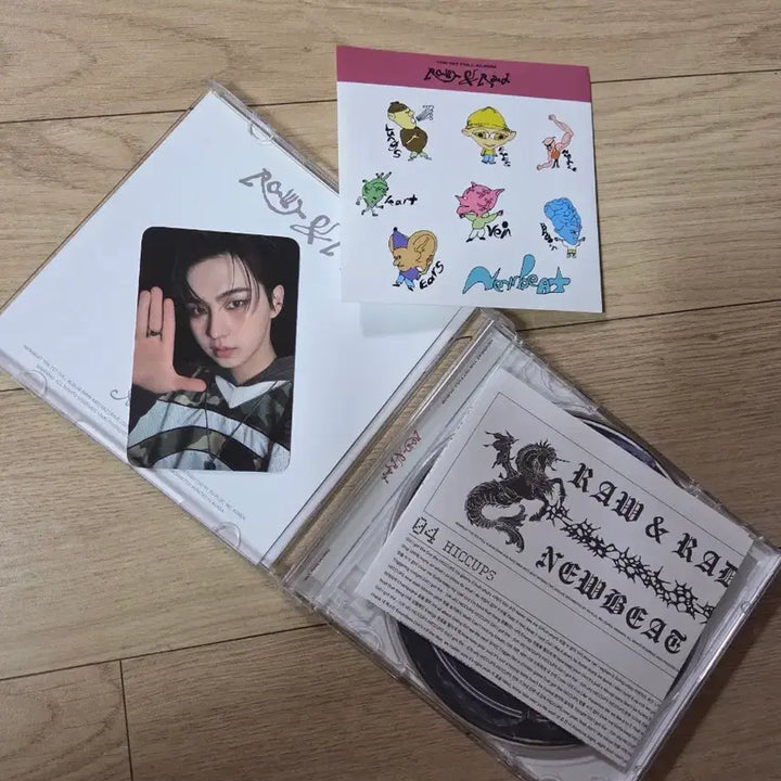 [BUNJANG] NewJeans Signed Album Photocard / 뉴비트 NEWBEAT 친필 싸인 비매 앨범 kpop 포카