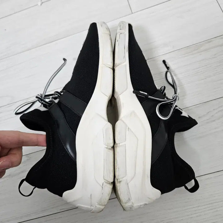 [BUNJANG] Prada Black Knit Sneakers Size 35.5 / 프라다 블랙 니트 스니커즈 35.5 사이즈