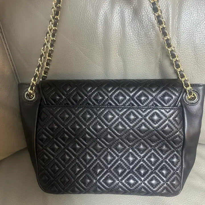 [BUNJANG] Tory Burch Marion Quilted Leather Shoulder Bag / 토리버치 블랙 퀄팅 레더 마리온 금장 체인 숄더백