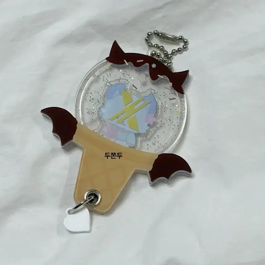 [BUNJANG] Xdinary Heroes Jooyeon Acrylic Keyring / 엑디즈 주연 부산 아크릴 키링 쭈프