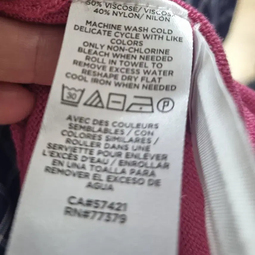 [BUNJANG] Ann Taylor V-Neck Sweater / Ann Taylor 앤타일러 브이넥 스웨터 (새상품)