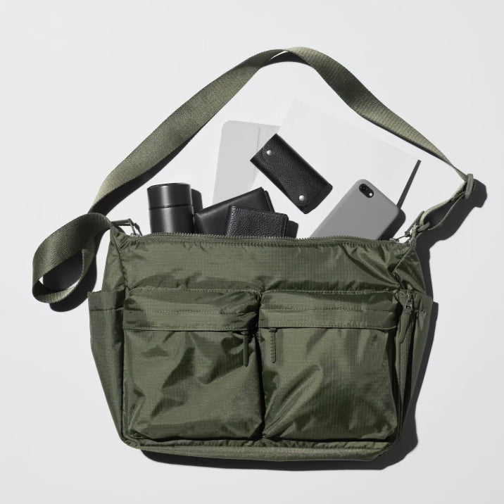 [BUNJANG] Uniqlo Multi-Pocket Shoulder Bag Olive / 새상품) 유니클로 멀티포켓 숄더백 올리브