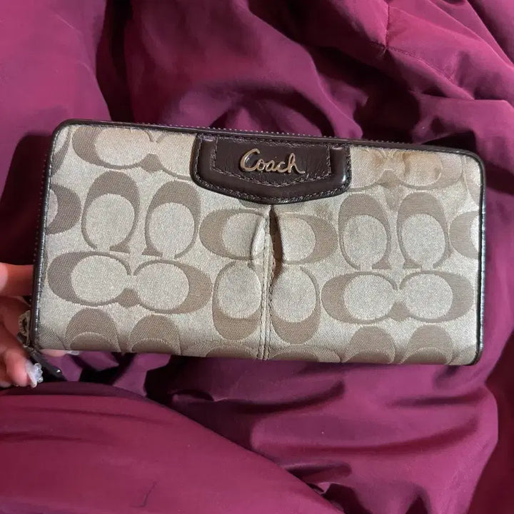 [BUNJANG] Coach Signature Long Wallet / 코치 시그니처 장지갑